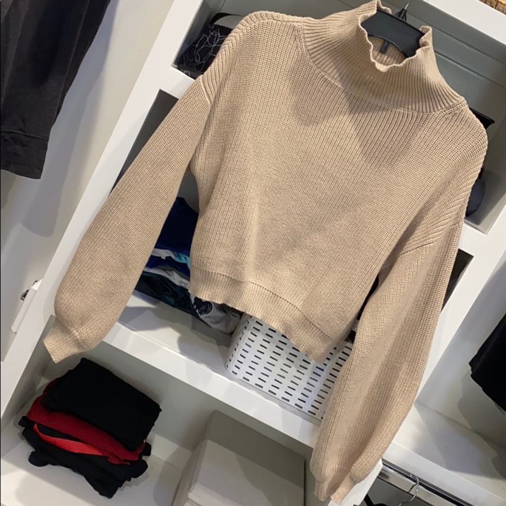 Nude cropped sweater